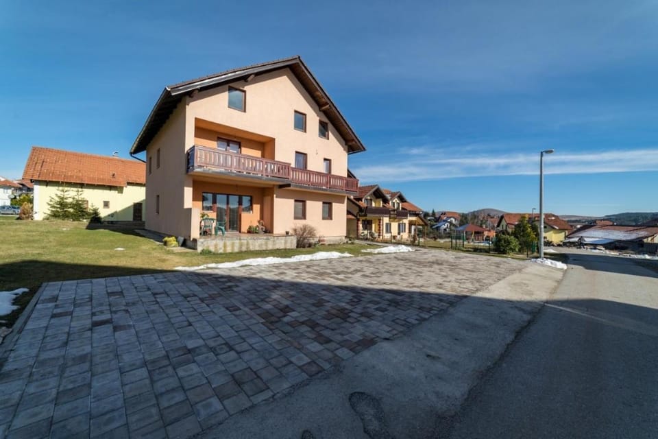 Zlatibor Relax Apartment Apartment in Zlatibor