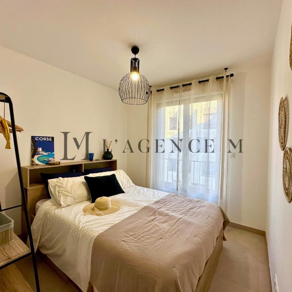Appartement Citadella - T4 Moderne avec parking, ascenseur, terrasse, centre-ville & plage à pied Apartment in Calvi