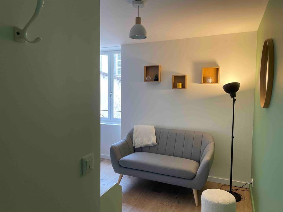 Communal lounge/ TV room, Living room