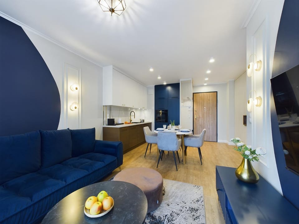 Kitchen or kitchenette, Living room, Seating area, stove