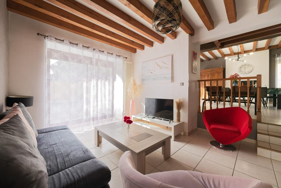 Property building, Living room