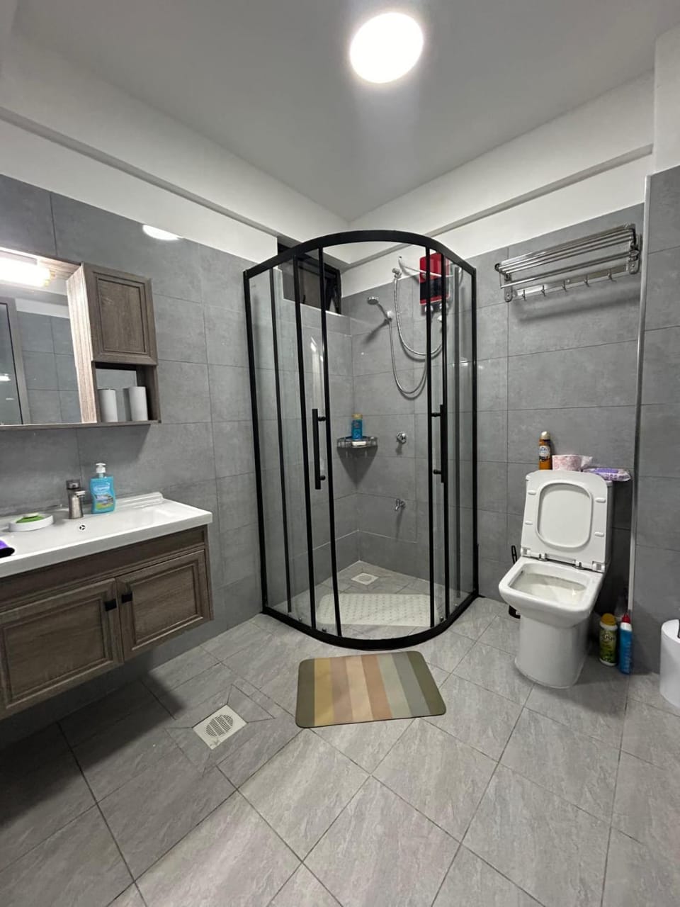 Shower, Toilet, Bathroom