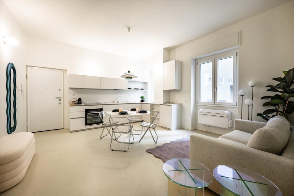 Kitchen or kitchenette, Living room, Seating area, Dining area, oven, stove