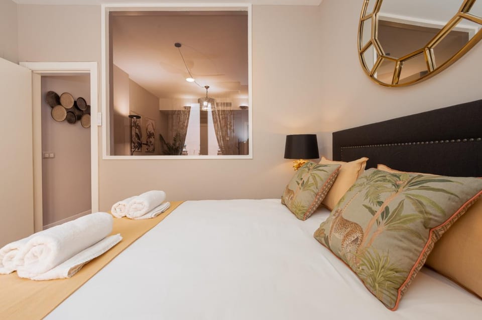 Cathedral Suites - Plaza del Obispo Apartment in Malaga