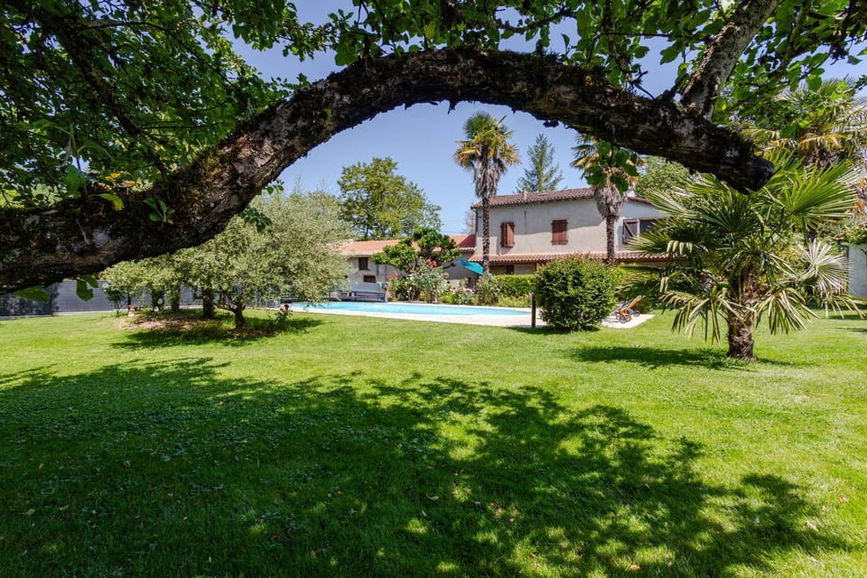 Gîte LE RUISSEAU DU BEJEAN House in Occitanie