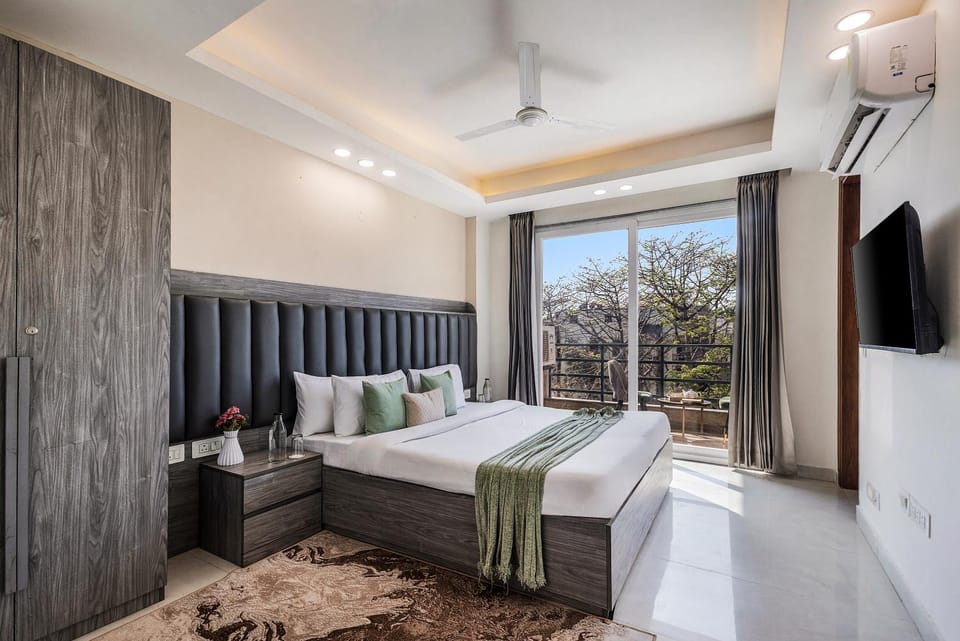 Bed, Photo of the whole room