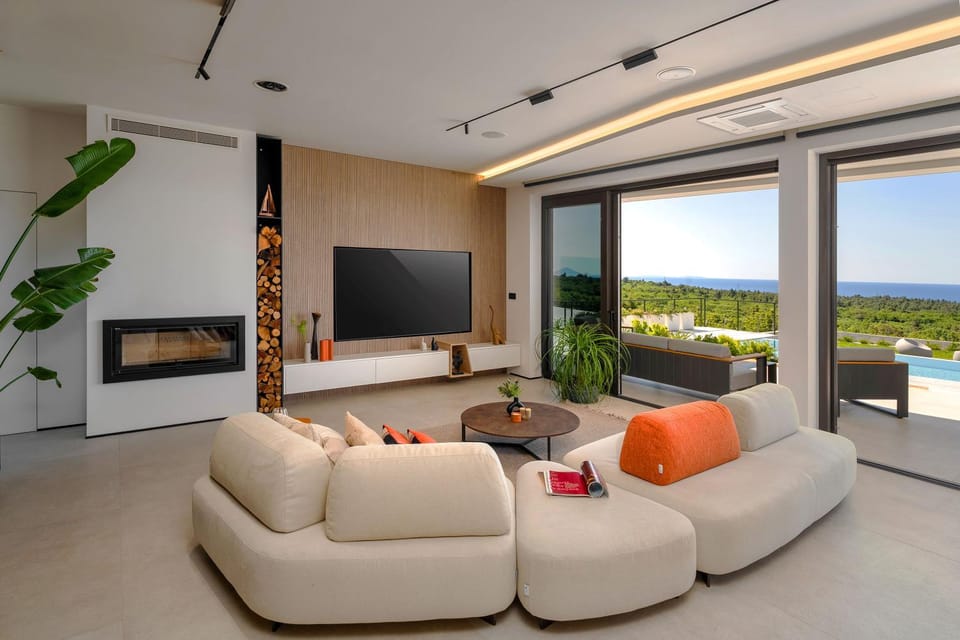 Natural landscape, TV and multimedia, View (from property/room), Balcony/Terrace, Living room, Seating area, Evening entertainment
