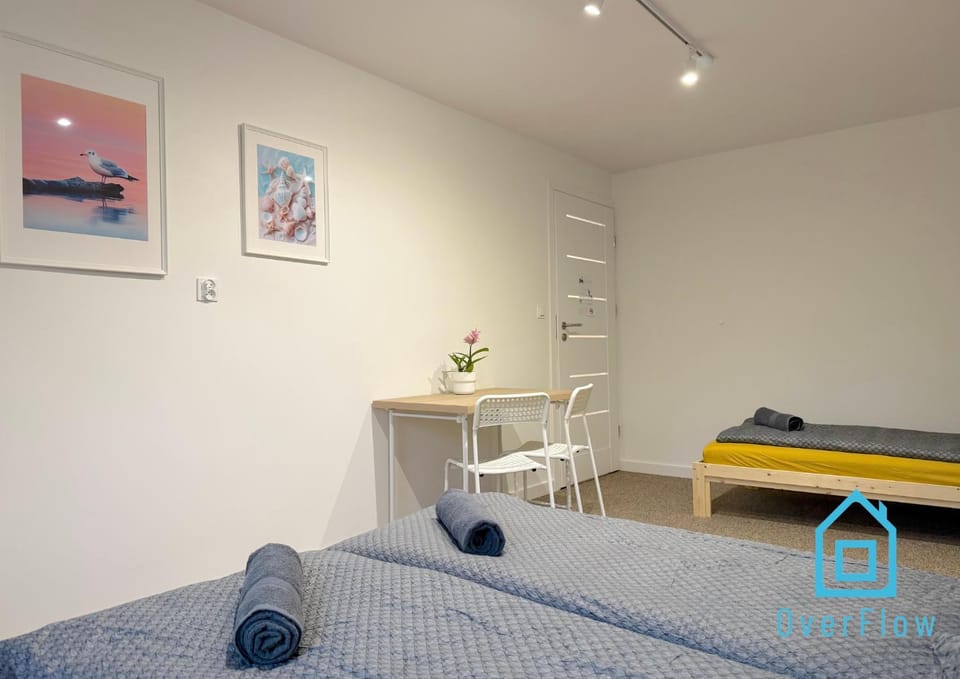 Sandcastle Room - 1 km to Baltic Sea & 15 Minutes to Gdańsk Old Town Vacation rental in Gdansk