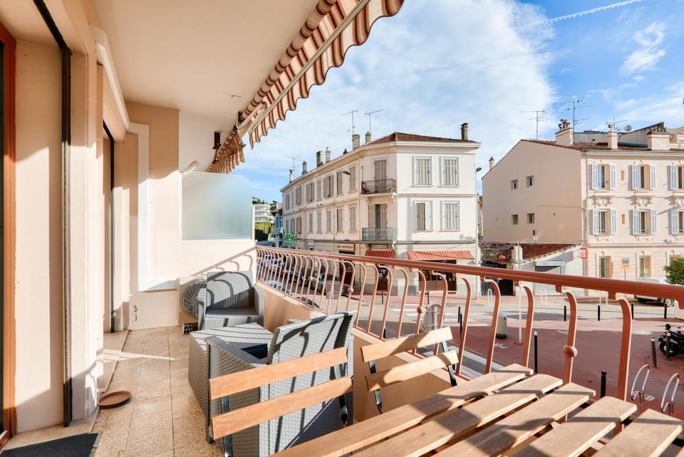 Le Petit Fleury – Balcony, Calm in Cannes Apartment in Cannes