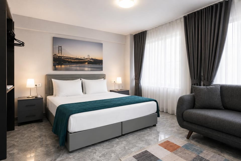 Bed, Living room, Bedroom