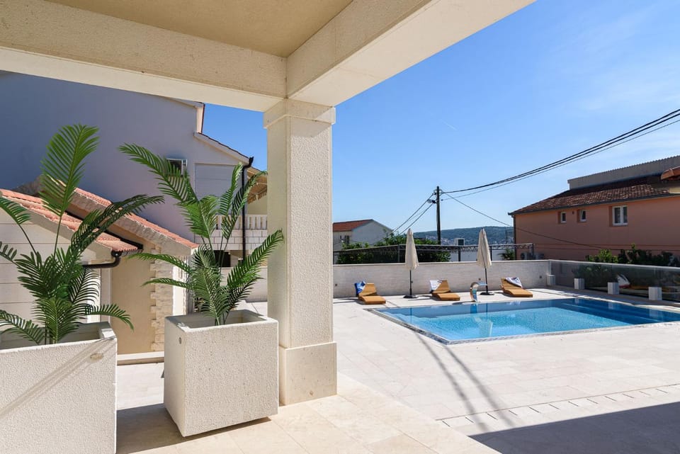 Patio, Pool view, Swimming pool, Swimming pool