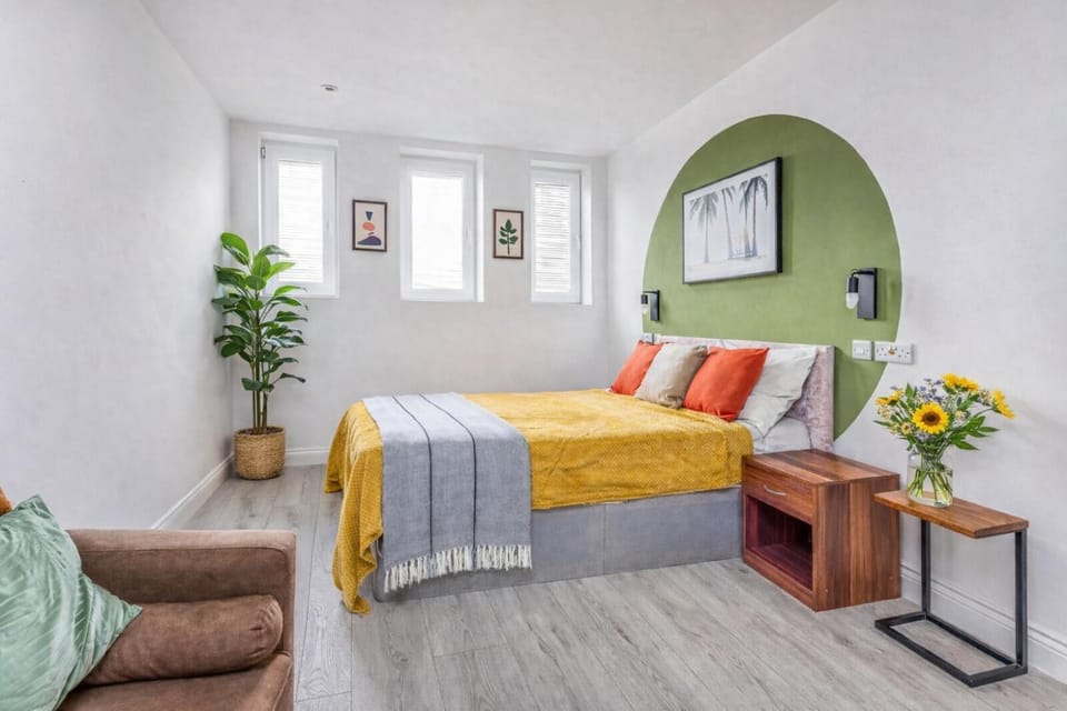 Bed, Photo of the whole room