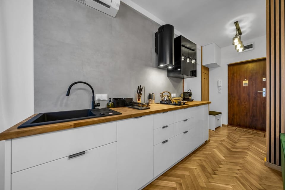 Kitchen or kitchenette, stove