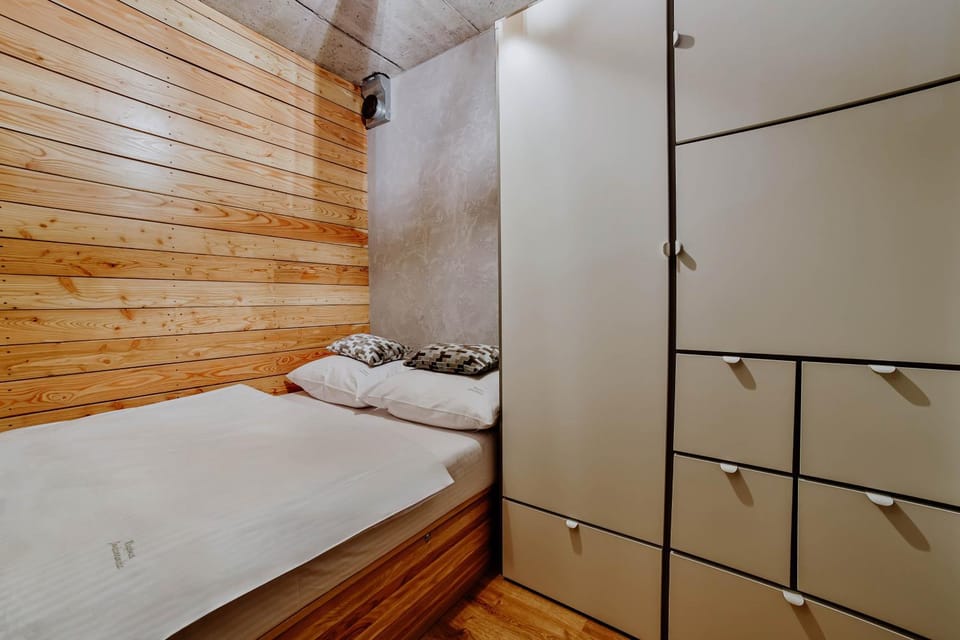 Bed, Photo of the whole room, Bedroom, wardrobe