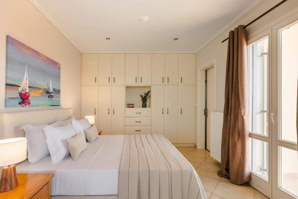 Bedroom, wardrobe