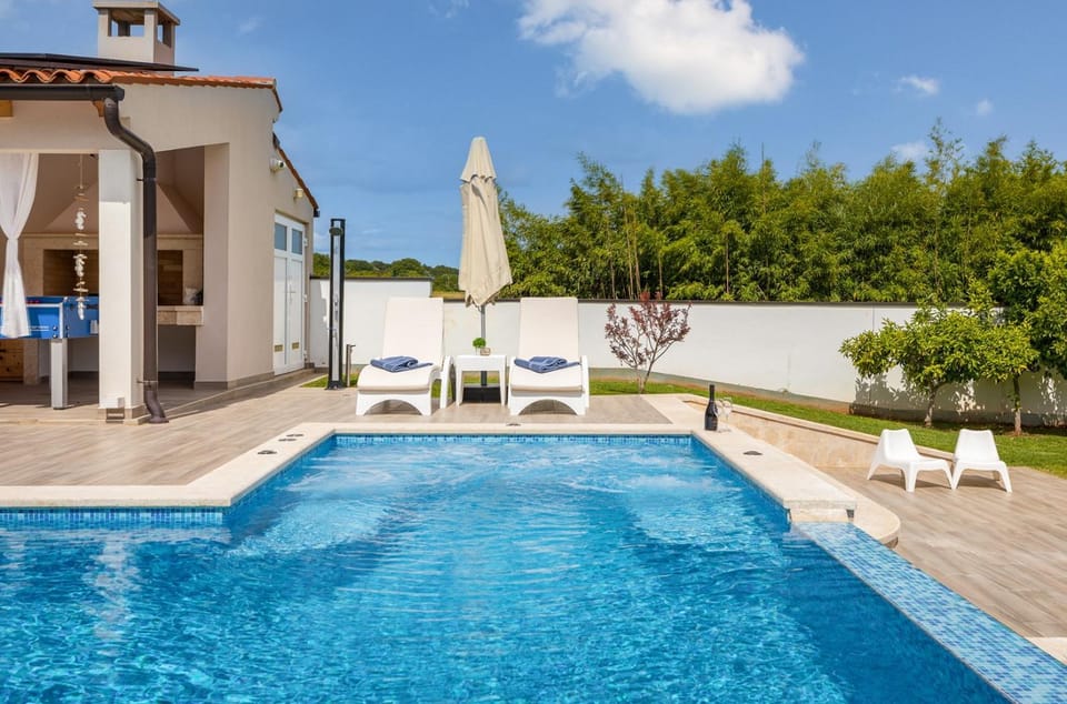 Villa MileManda - managed by Travel Istria Villa in Banjole