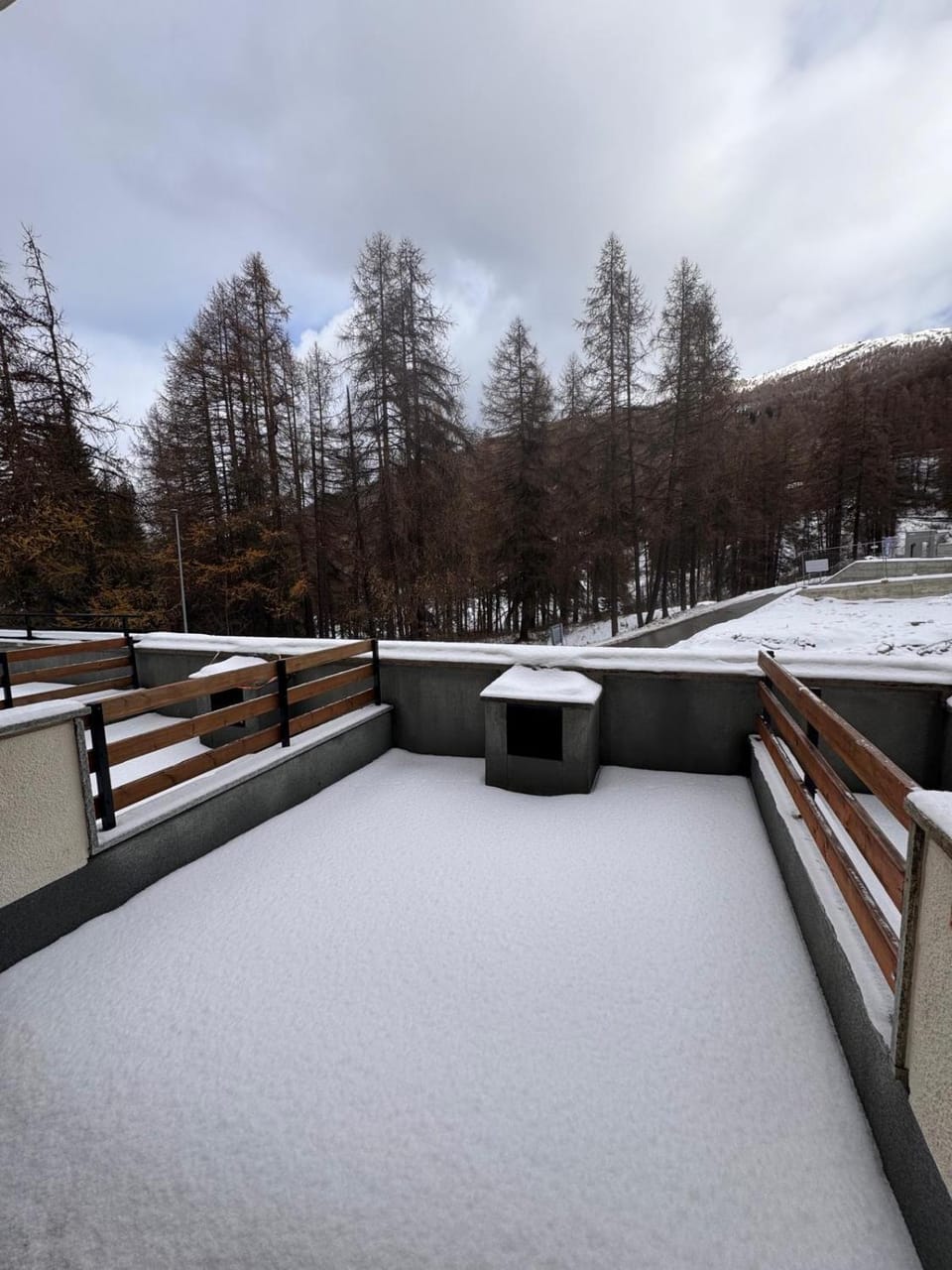 Balcony/Terrace, Mountain view