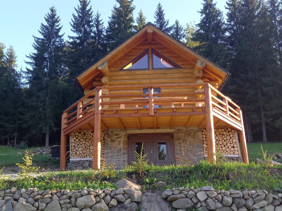 Nyugalom Rönkhàz Chalet in Romania