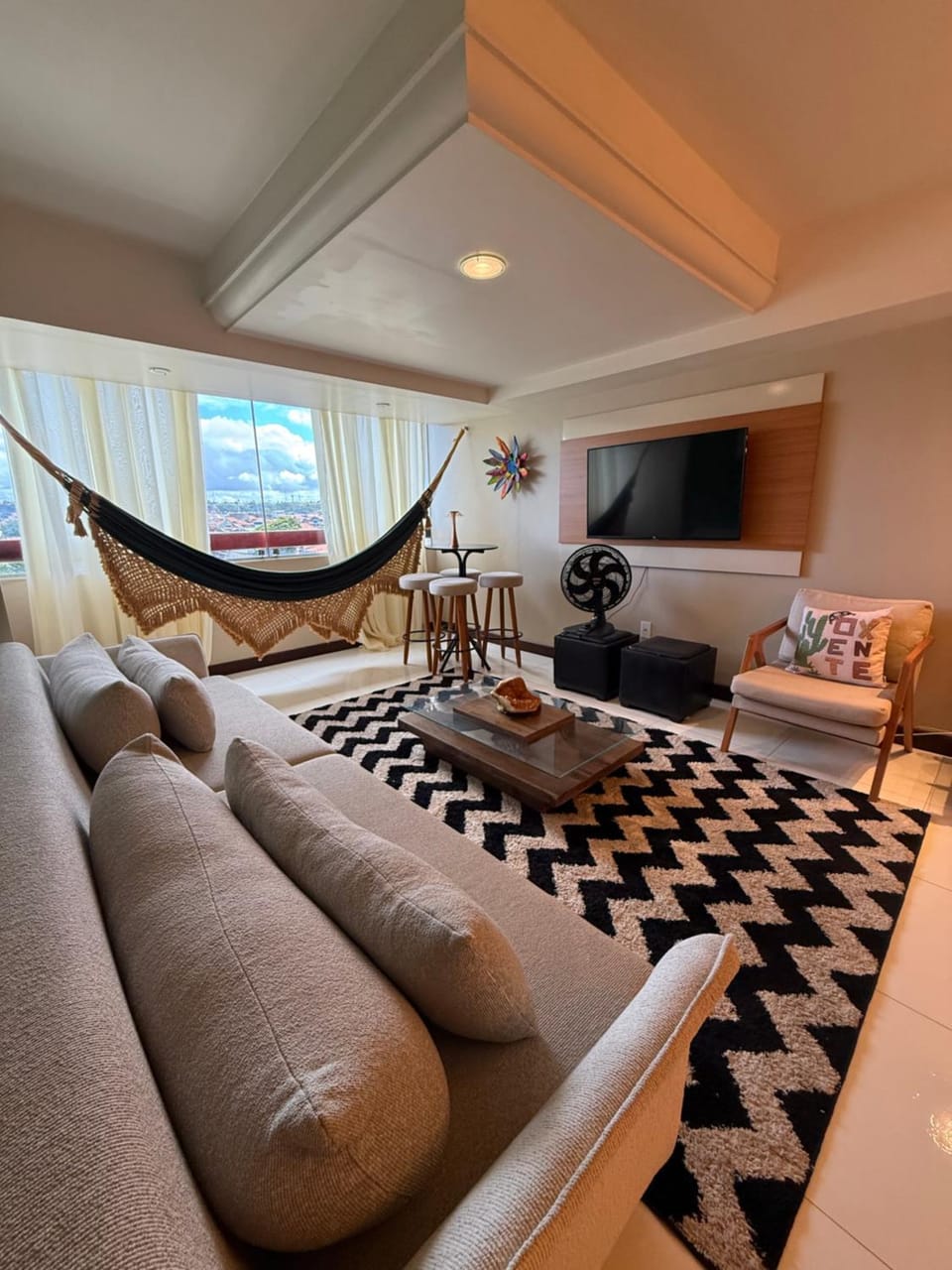 Communal lounge/ TV room, TV and multimedia, Living room