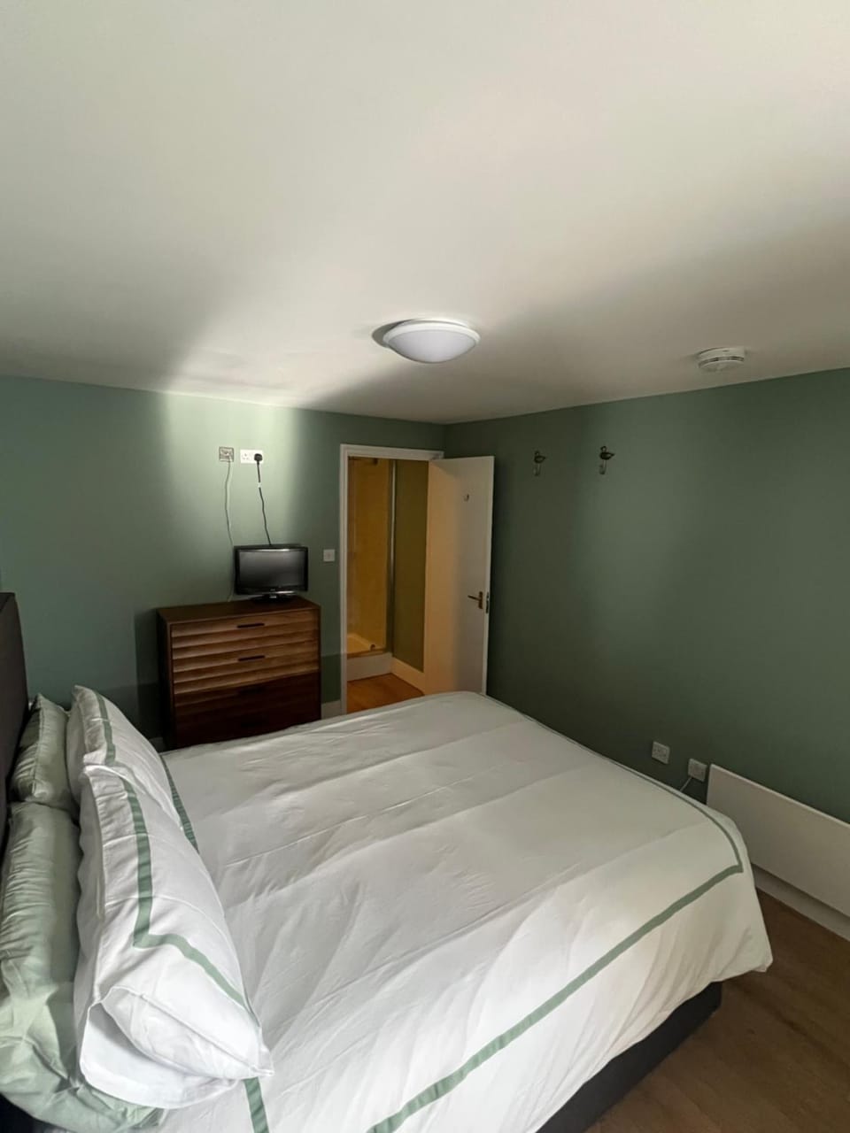 The Axe and Compass Hotel in Aylesbury Vale