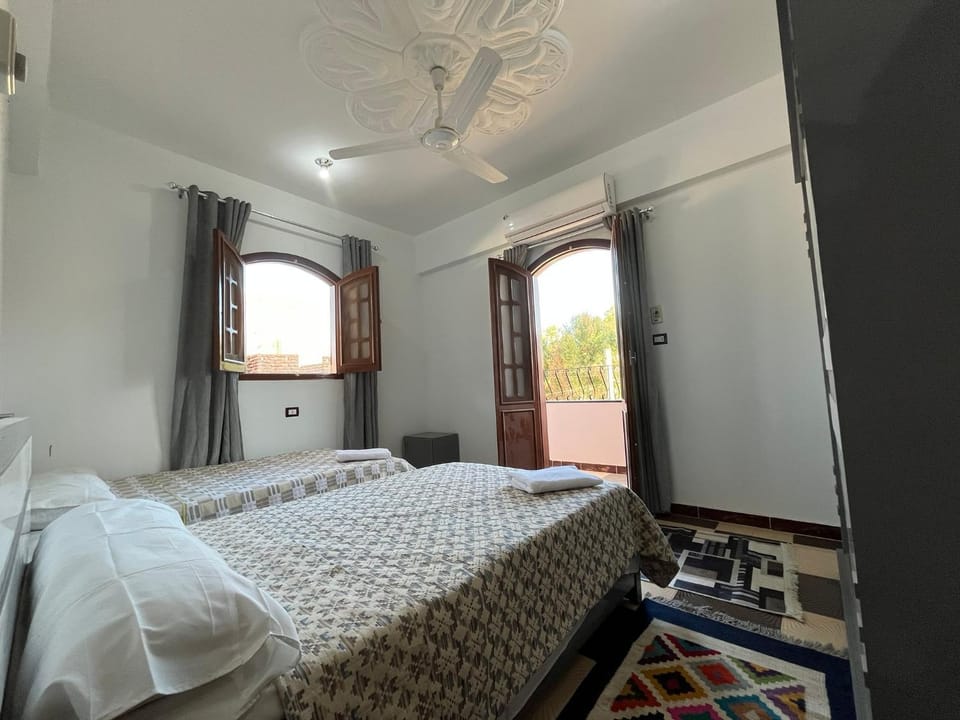 Property building, Bed, View (from property/room), Decorative detail, Area and facilities