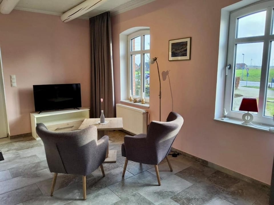 TV and multimedia, Seating area, Evening entertainment