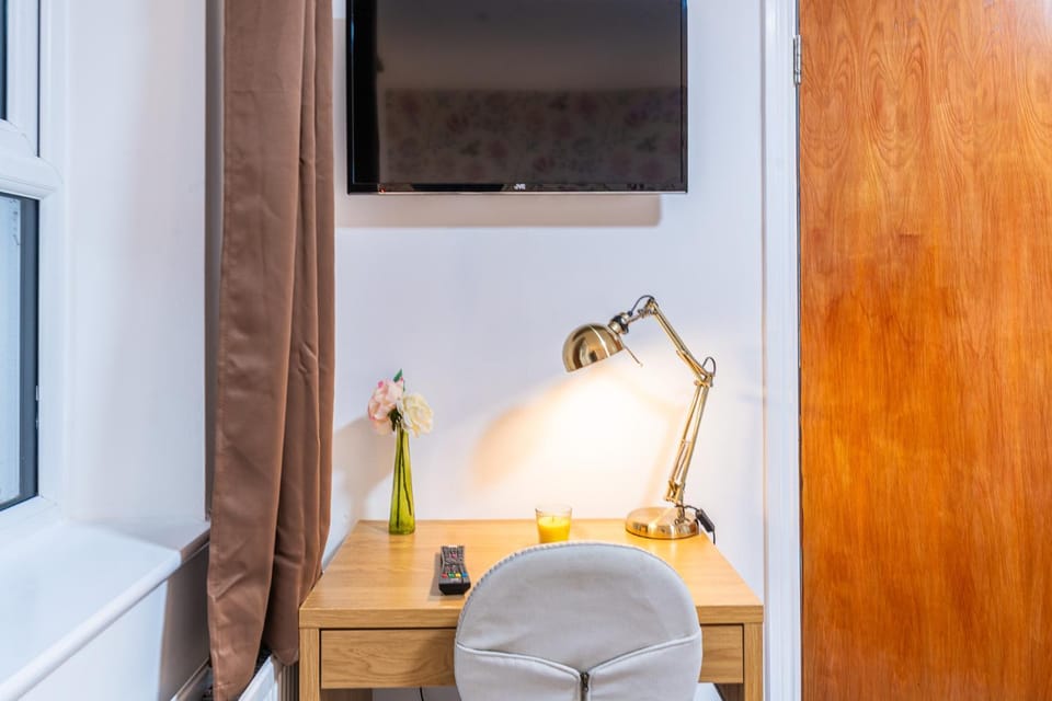 TV and multimedia, Seating area