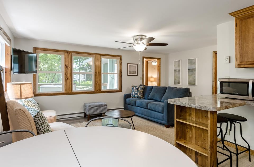 Whiskey Creek Cottage- Private Lake Michigan Beach Frontage House in Wisconsin