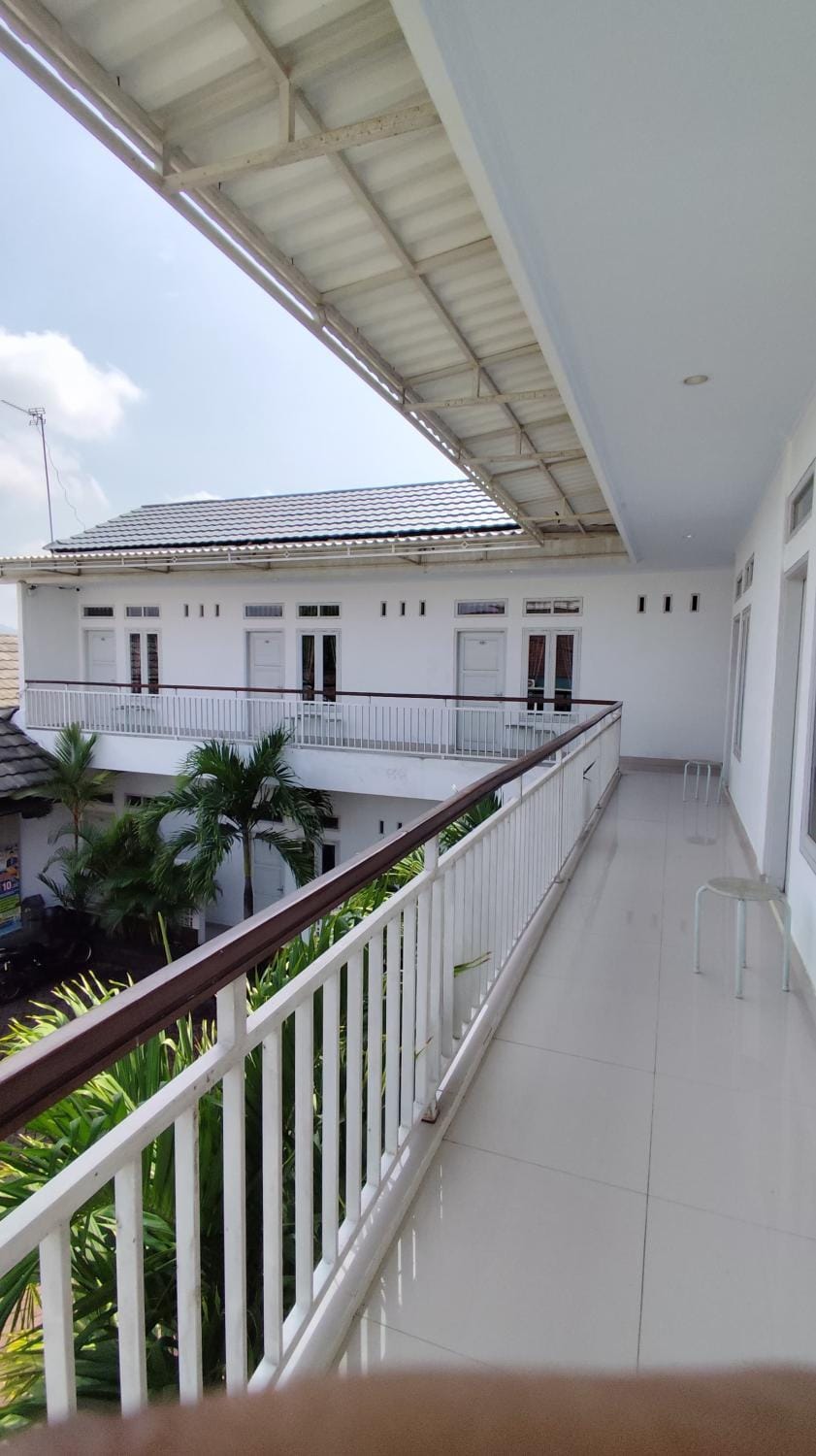 Property building, Day, View (from property/room), Balcony/Terrace