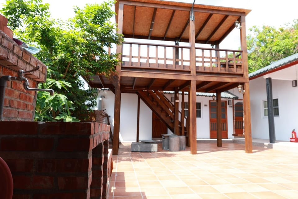 Property building, Patio, Communal lounge/ TV room, View (from property/room), Balcony/Terrace