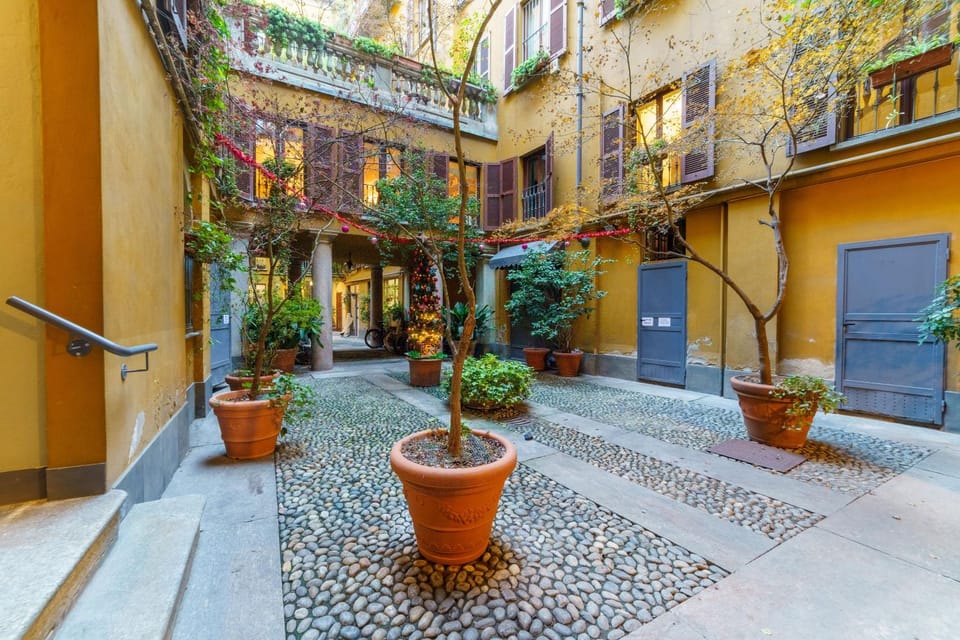 Inner courtyard view
