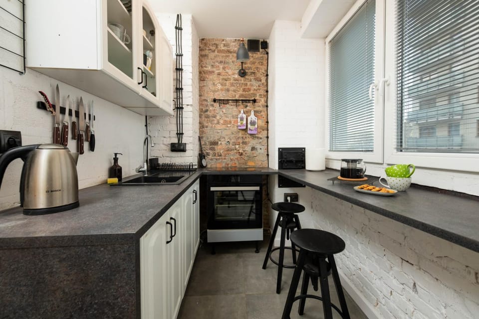 Kitchen or kitchenette, Dining area, oven, pet friendly, stove