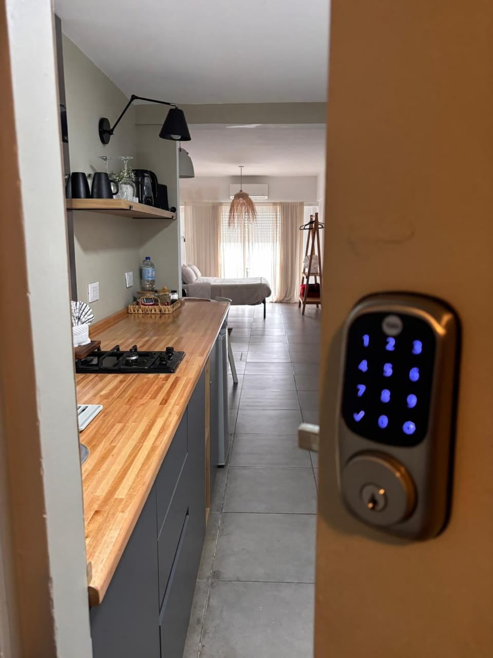 Facade/entrance, Kitchen or kitchenette