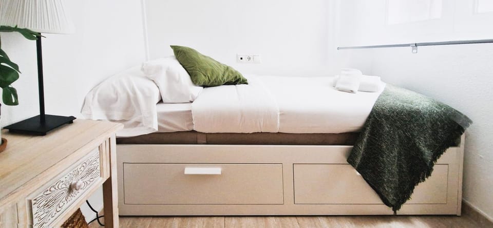 Apto Familiar en Alicante, 4 Pax, 3 Camas, 2 Baños Apartment in Alacantí