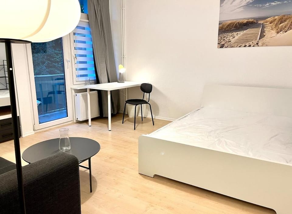 Tolles neues Apartment mit Balkon, EBK, Wlan, Smart TV, Netflix Apartment in Wuppertal