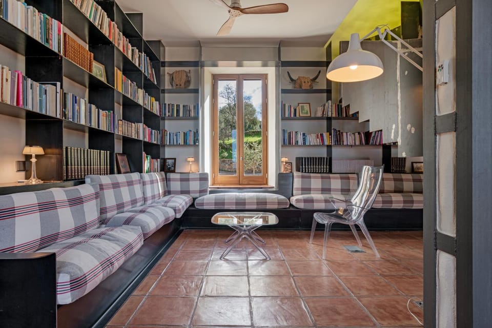 Property building, Living room