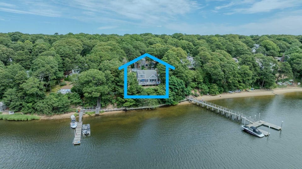 Waterfront on Follins Pond House in Yarmouth Port