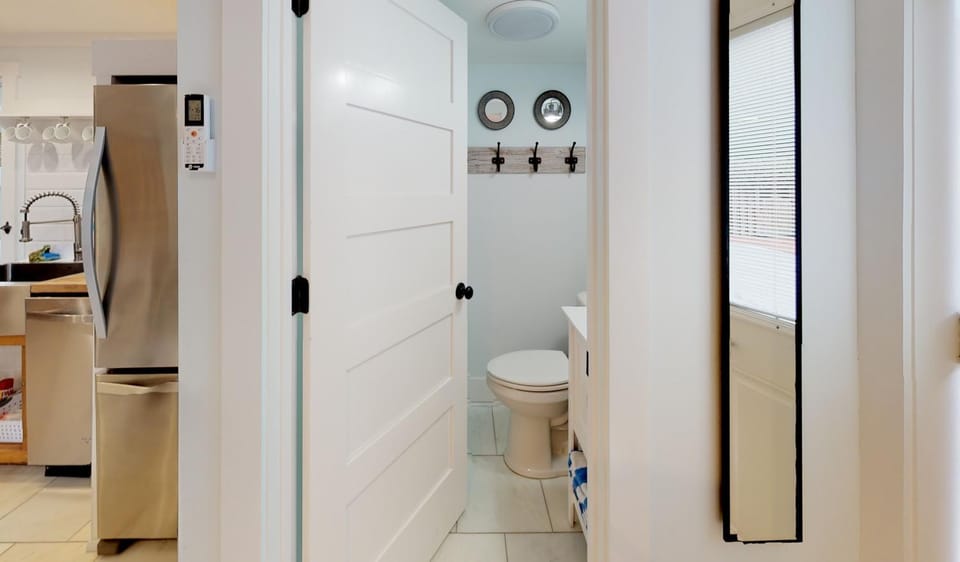 Romantic Secret Garden - Marble Floors & Bath DT Just 2 Blocks Beach Only 3 Miles House in Saint Augustine