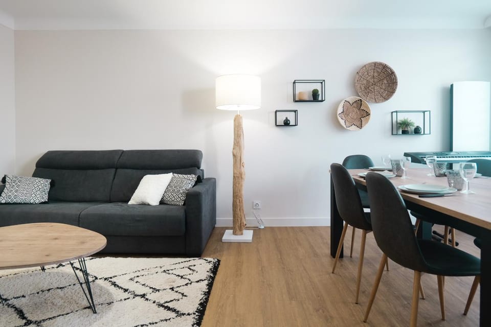 Communal lounge/ TV room, Living room