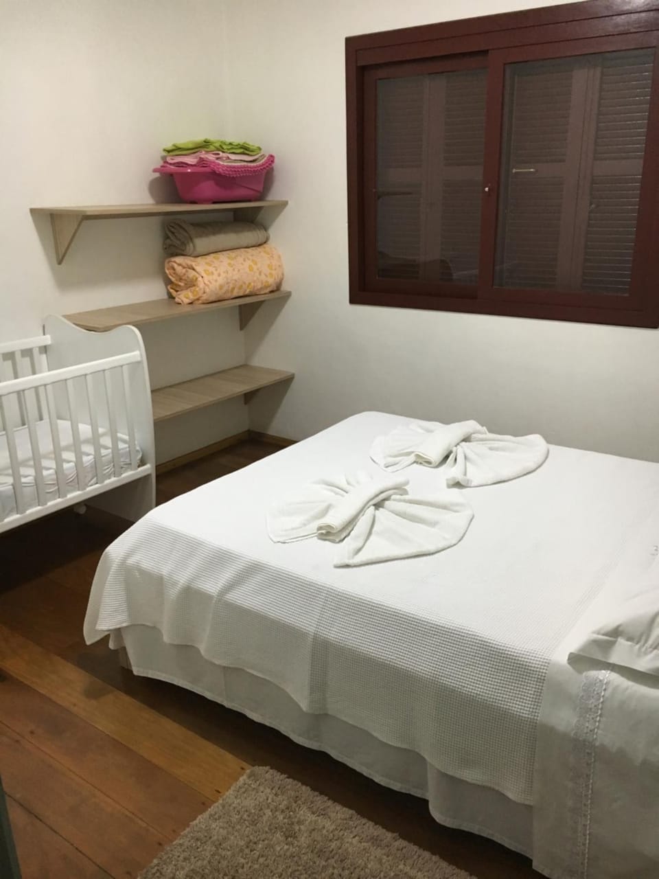 Apartamento a DUAS quadras do Centropai Apartment in Gramado