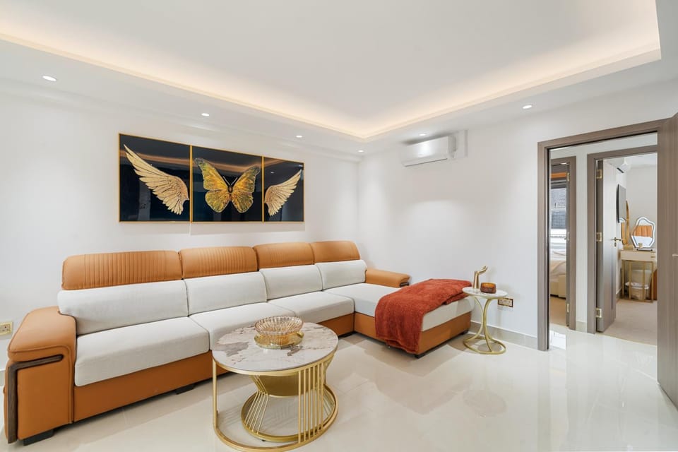 Living room, Seating area, air conditioner
