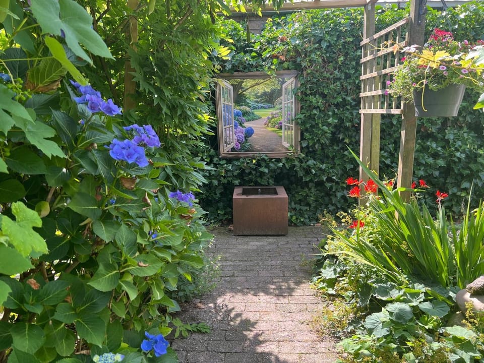 Garden, Garden view