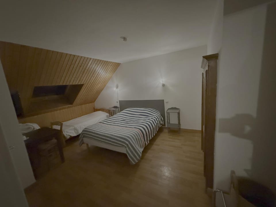 Auberge du Comtois Bed and Breakfast in Jura