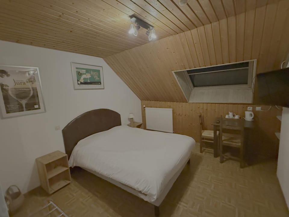 Auberge du Comtois Bed and Breakfast in Jura