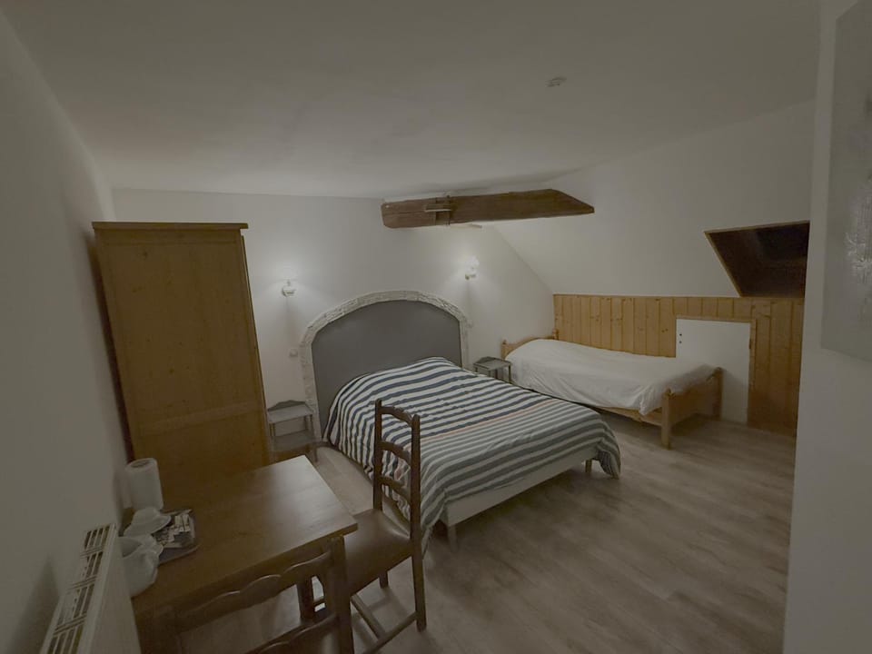 Auberge du Comtois Bed and Breakfast in Jura