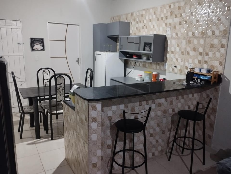 Kitchen or kitchenette, Dining area, stove