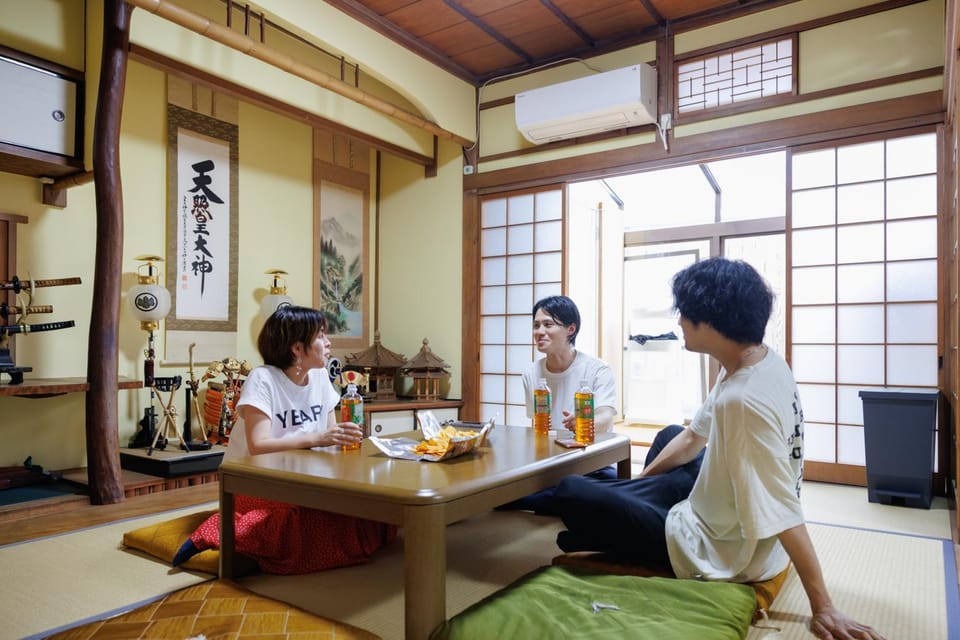 Living room, Guests, group of guests