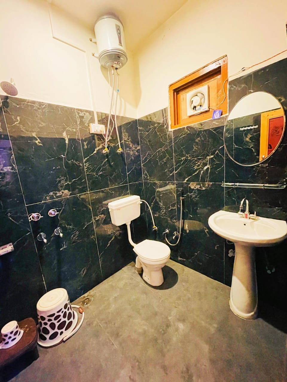 Chalo Chhalal Hotel & Cafe Hotel in Himachal Pradesh
