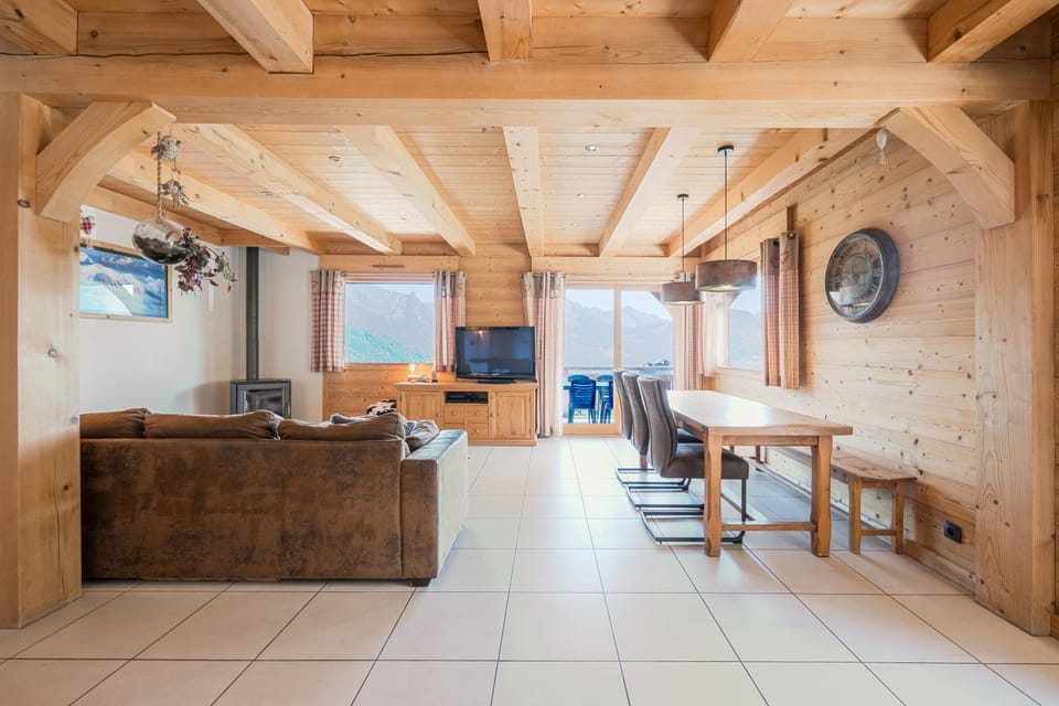 Chalet Bernard Chalet in Manigod