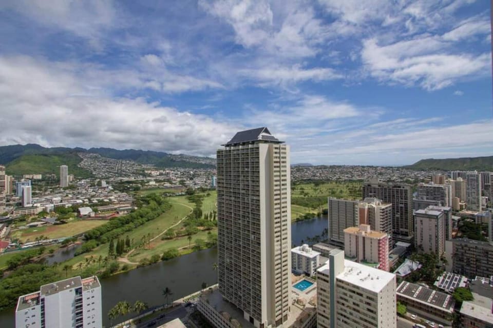 View (from property/room), City view, Mountain view